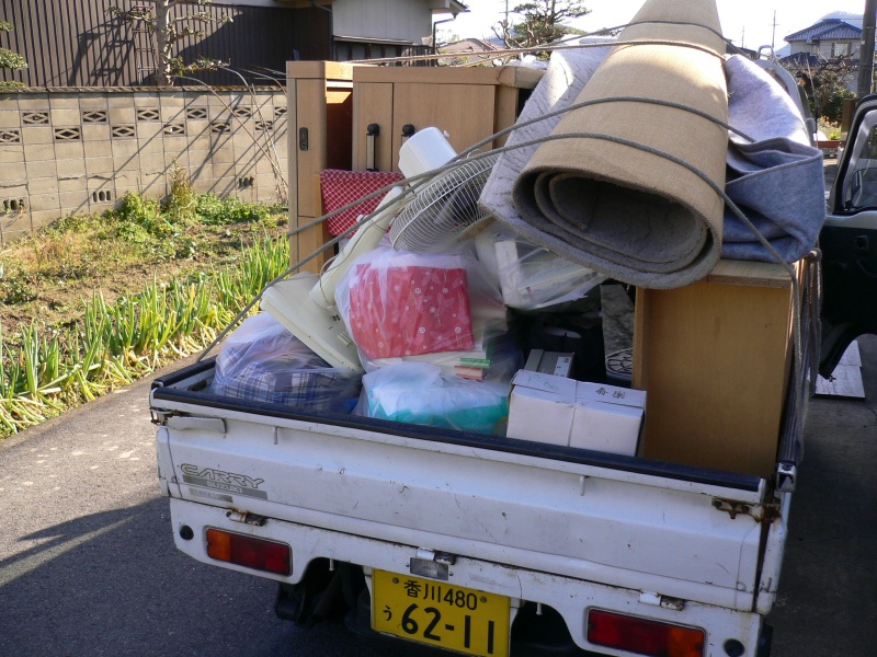 高松市　粗大ゴミの搬出を致しました