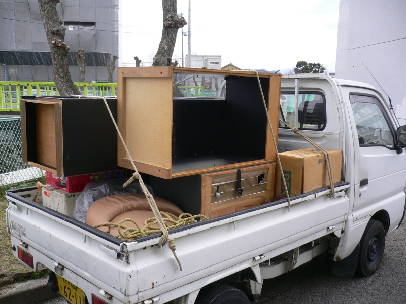 高松市　マンション一室　家具の処分でお伺い致しました。