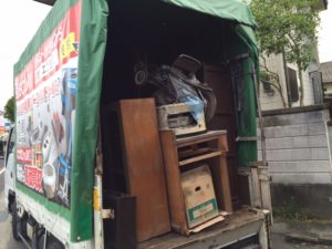 高松市　家庭ごみなどご不要になられた処分品を回収致しました。