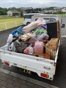 高松市香川町にて軽トラ一杯の回収依頼をいただきました。