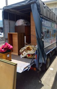 高松市香南町で家具の不用品を回収しました。