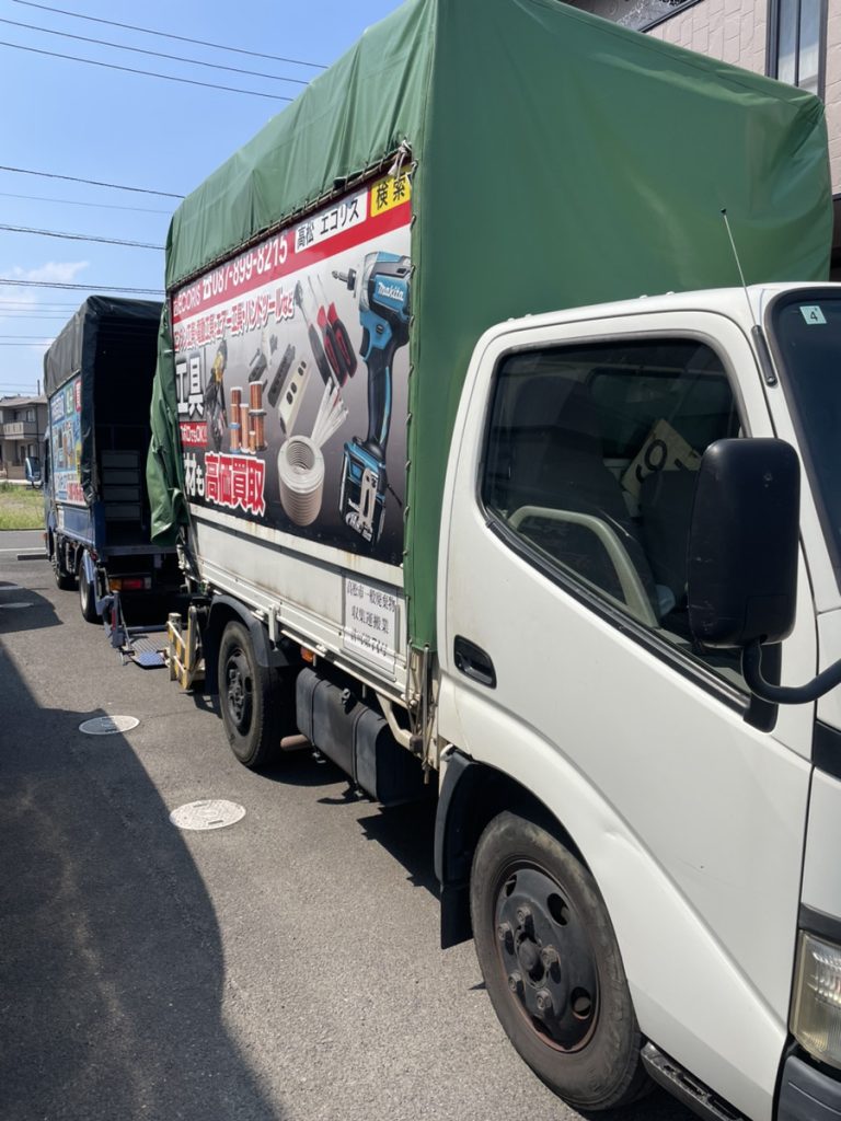 高松市上林町で2トン車2台分の不用品を一挙回収！