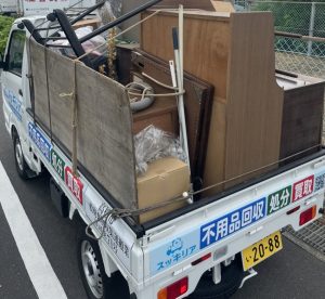 高松市伏石町にて倉庫内の不用品回収です。