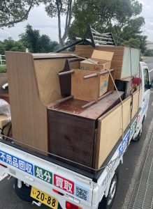 高松市香川町で軽トラ一杯分の不用品回収を実施！