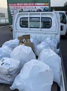 高松市内、契約者様からの定期回収です。